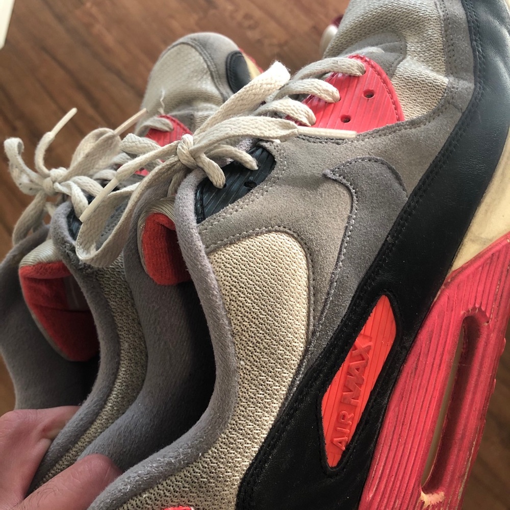 Nike Infrared 90s Vintage for Sale!